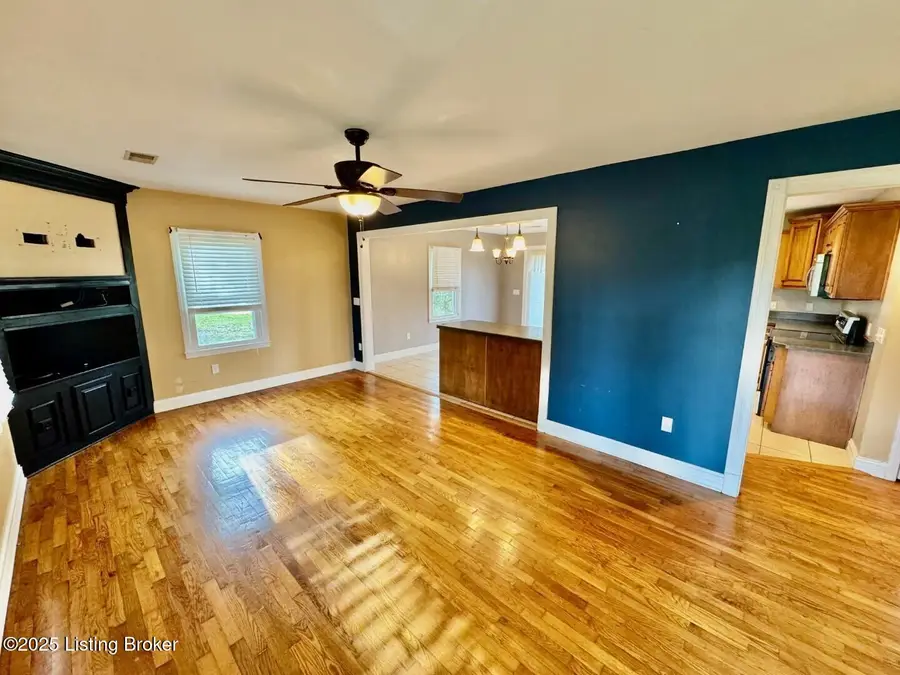 6374 Mackville Rd, Springfield, KY 40069 - Image #2