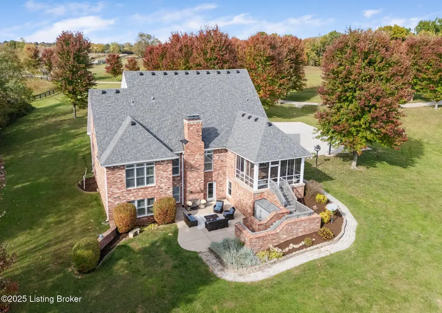 5251 Old Sligo Rd, La Grange, KY 40031 - Image #2