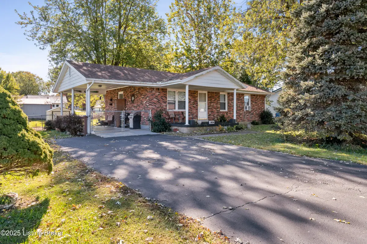 904 Michelle Way, Irvington, KY 40146 - Image #1