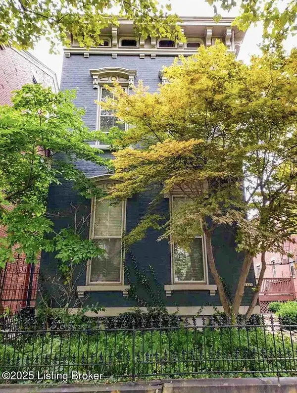 1406 Greenup St, Covington, KY 41011