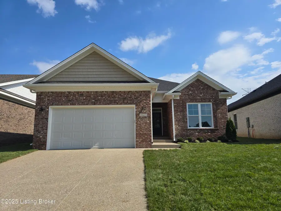 4427 Lochridge Pkwy, Louisville, KY 40299 - Image #2