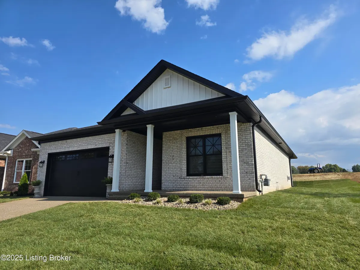 4429 Lochridge Pkwy, Jeffersontown, KY 40299 - Image #1