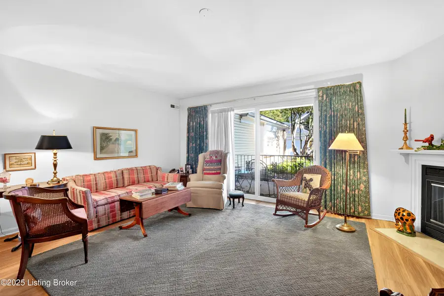 816 Washburn Ave #APT 9, Louisville, KY 40222 - Image #2