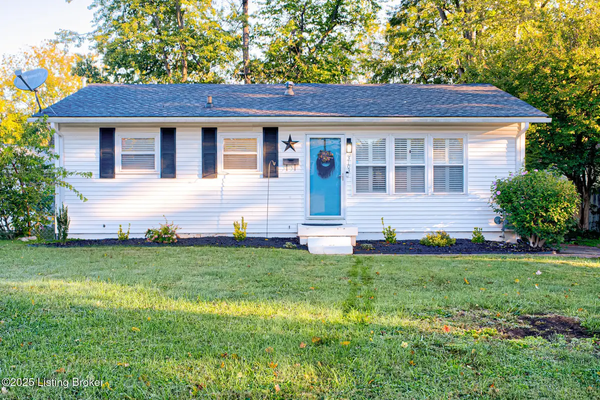 3103 Lynnwood Way, Jeffersontown, KY 40299 - Image #1