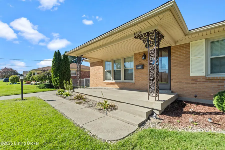 6606 Lunar Dr, Louisville, KY 40258 - Image #3