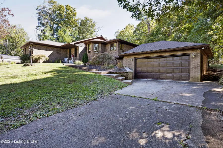 306 Forest Trace, Radcliff, KY 40160 - Image #3