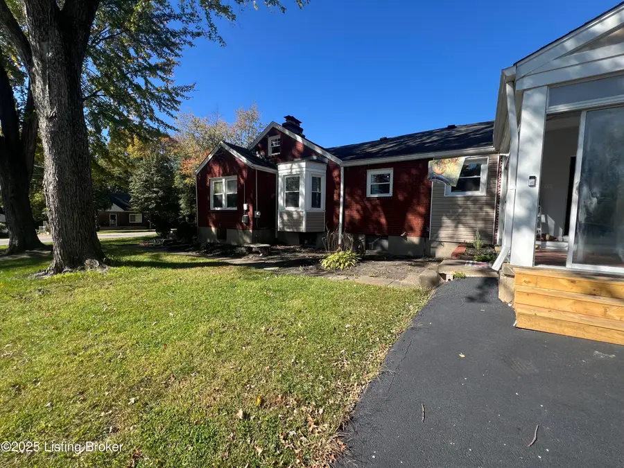 813 Palatka Rd, Louisville, KY 40214 - Image #2