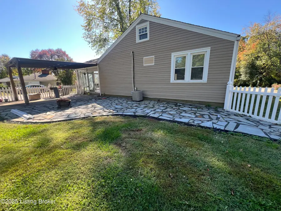 813 Palatka Rd, Louisville, KY 40214 - Image #3