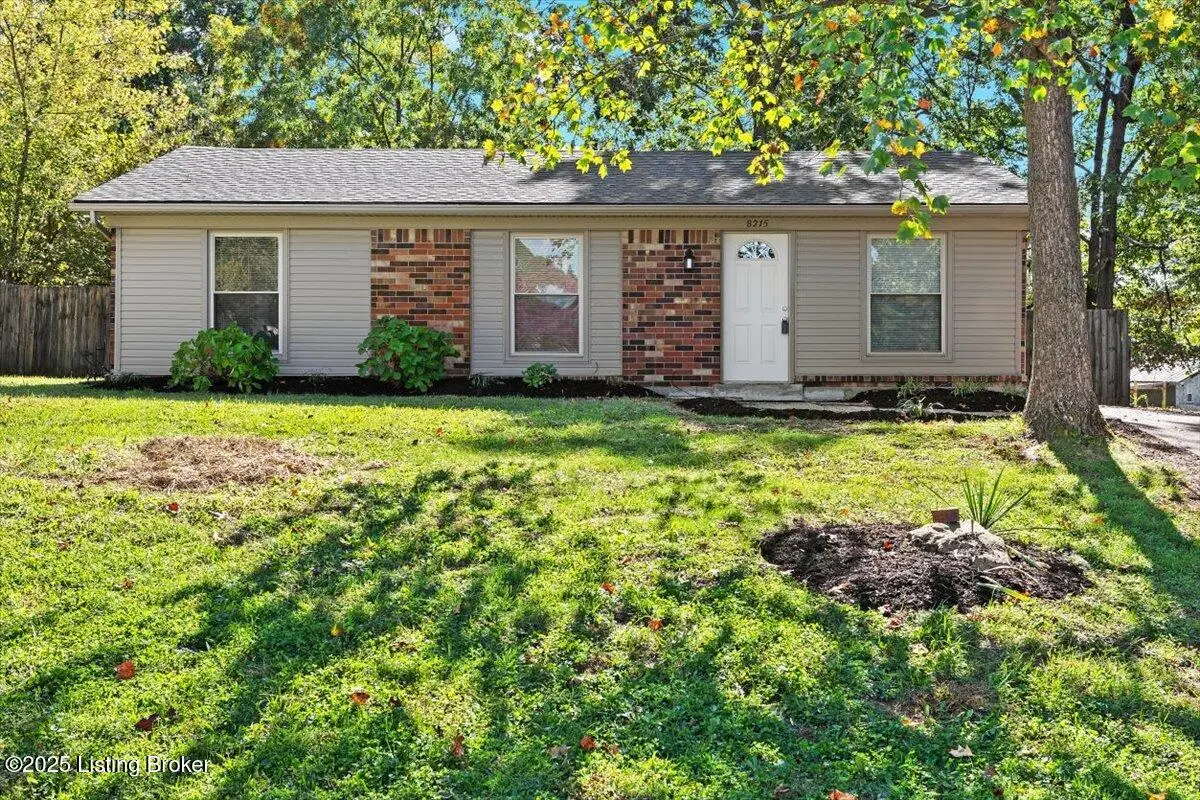 8215 Candelabrum Pl, Louisville, KY 40214 - Image #1
