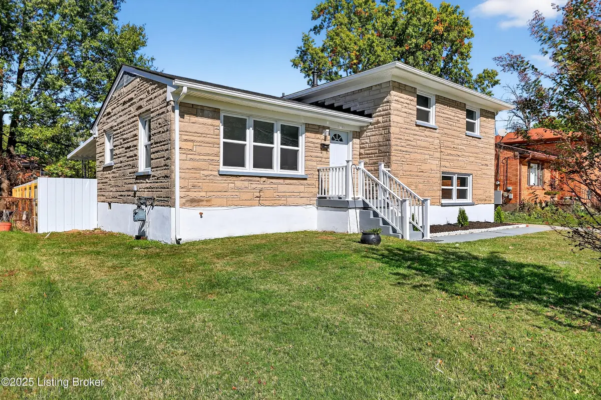 4203 Wooded Way, Louisville, KY 40219 - Image #1