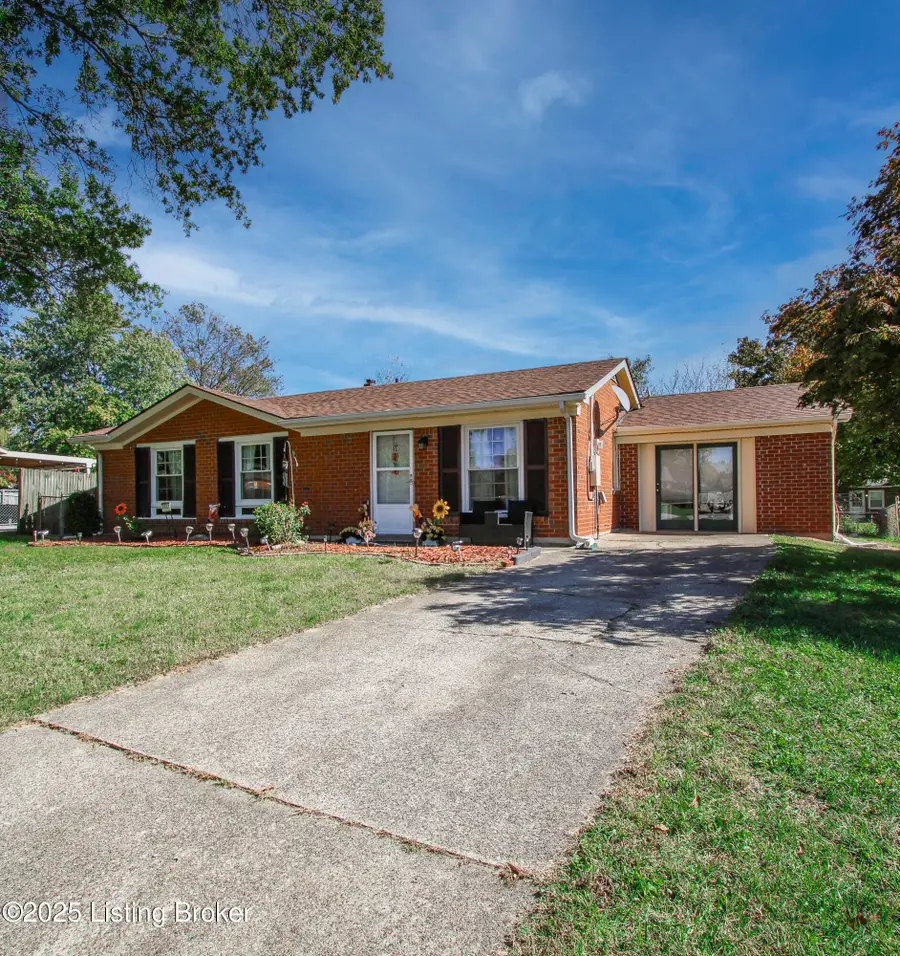 6807 Lake Elkhorn Ct, Louisville, KY 40291 - Image #2