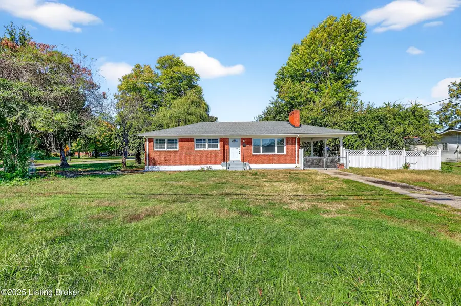 1959 Bashford Manor Ln, Louisville, KY 40218 - Image #3
