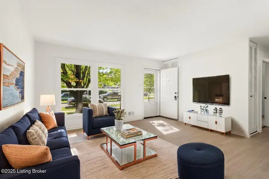 3113 Cabinwood Dr, Louisville, KY 40220 - Image #3