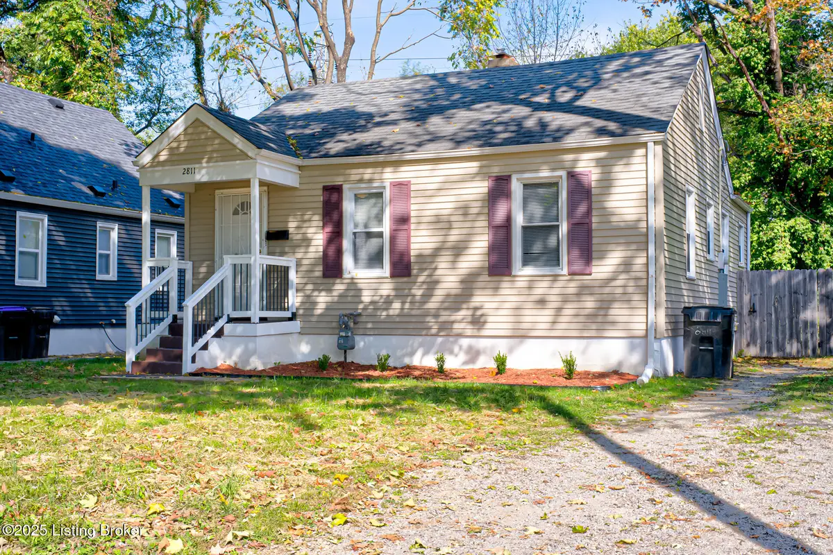 2811 Narragansett Dr, Louisville, KY 40210 - Image #1