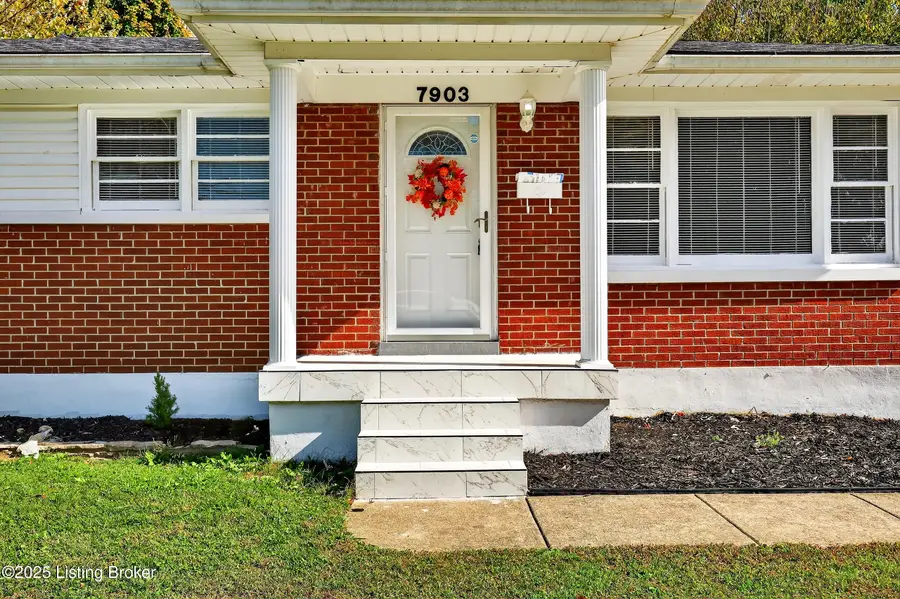 7903 Columbine Dr, Louisville, KY 40258 - Image #2