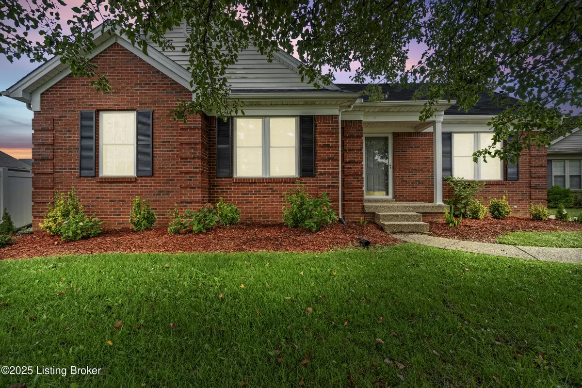11703 Sun Beam Ct, Louisville, KY 40272 - Image #1