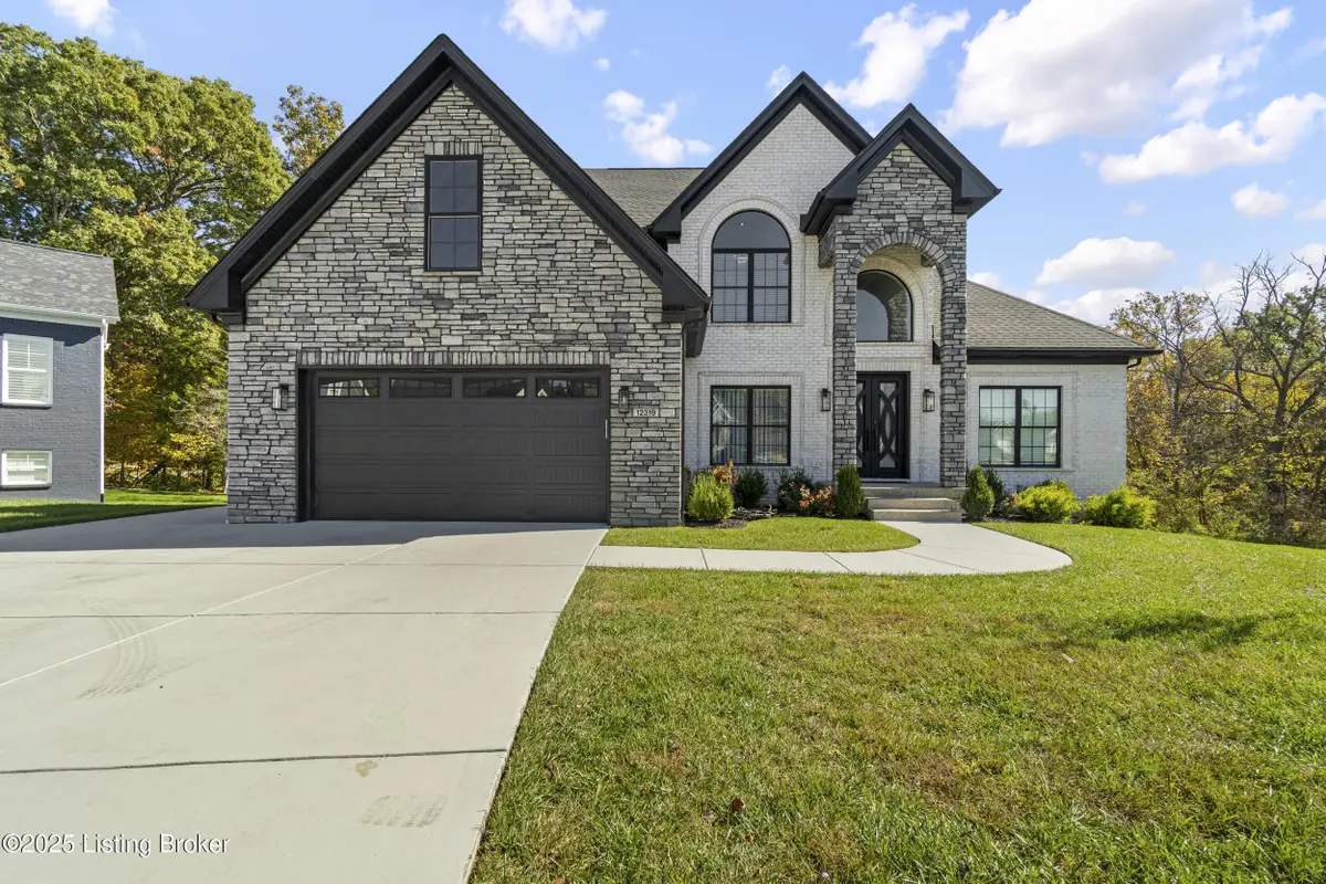 12319 Vanherr Dr, Louisville, KY 40299 - Image #1