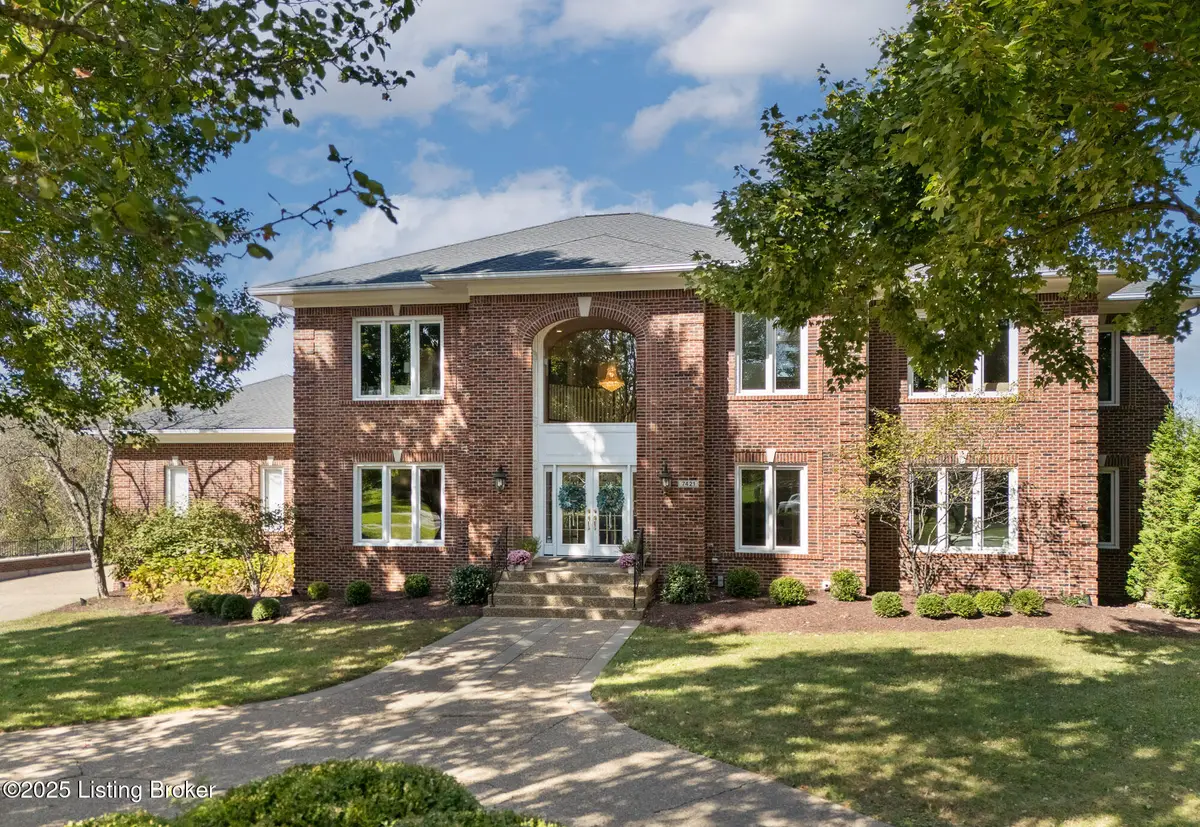 7421 Cedar Bluff Ct, Prospect, KY 40059 - #1