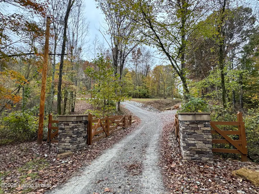 105 Conoloway Bay Dr, Clarkson, KY 42726 - Image #2