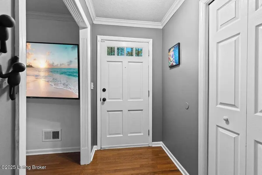 8001 Mary Sue Dr, Louisville, KY 40291 - Image #3