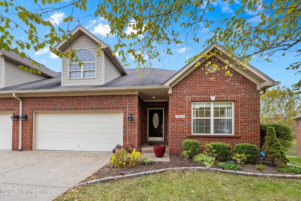 2025 Eagles Landing Dr, La Grange, KY 40031 - #1