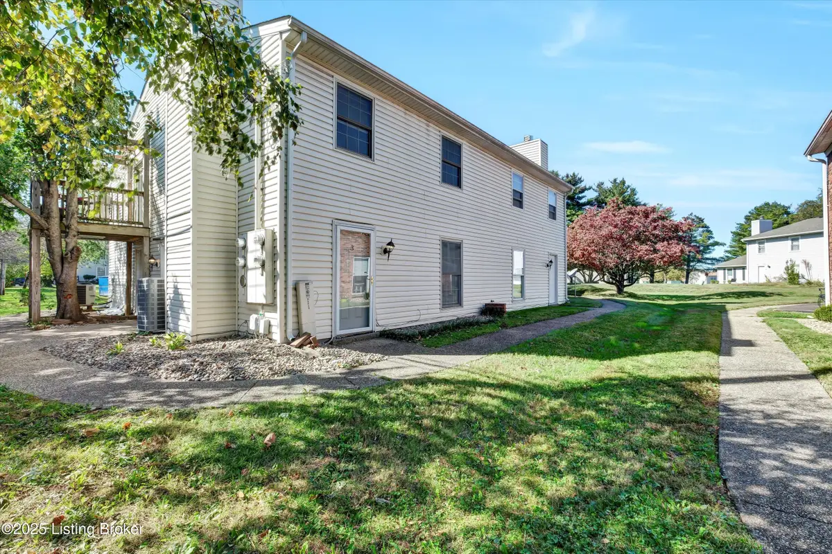 3726 Charter Oaks Dr #3, Louisville, KY 40241 - Image #1
