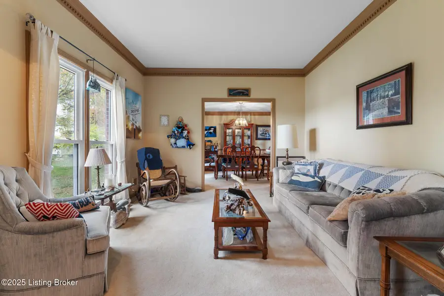 12806 Churchill Pkwy, Goshen, KY 40026 - Image #3