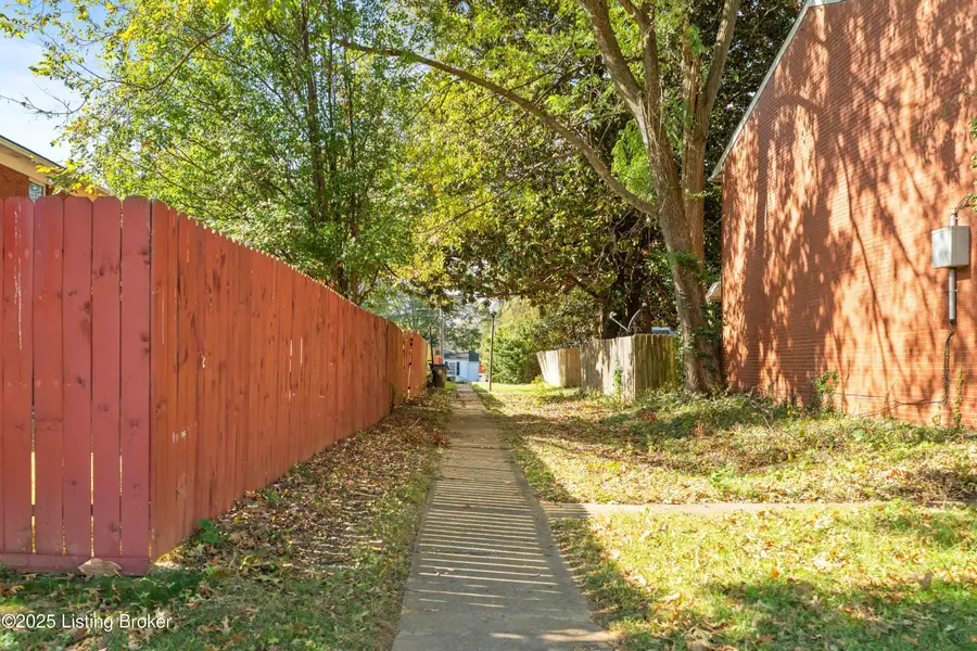 2811 Bexley Ct, Louisville, KY 40206 - Image #2