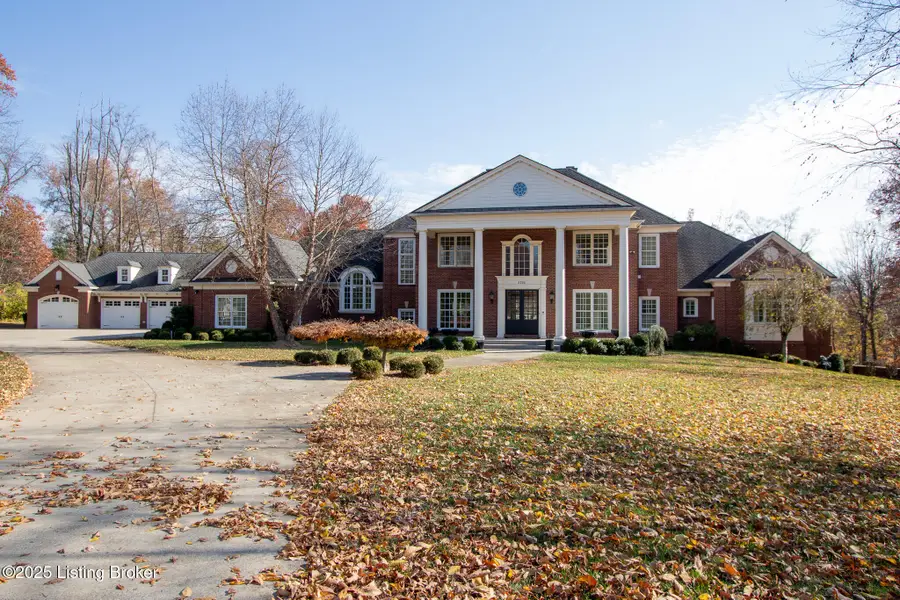 5200 Blakely Ridge Rd, Louisville, KY 40222 - Image #2