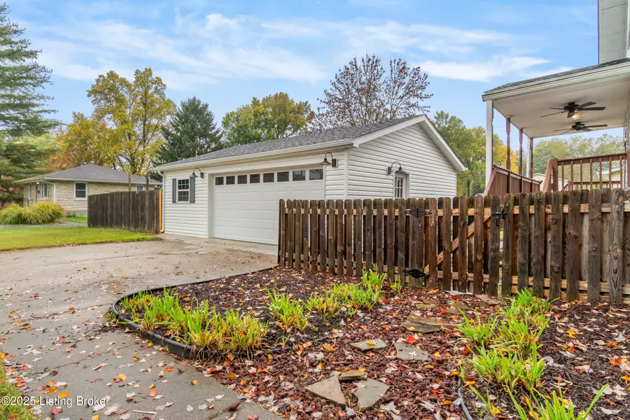 4902 Greenwood Rd, Louisville, KY 40258 - Image #2