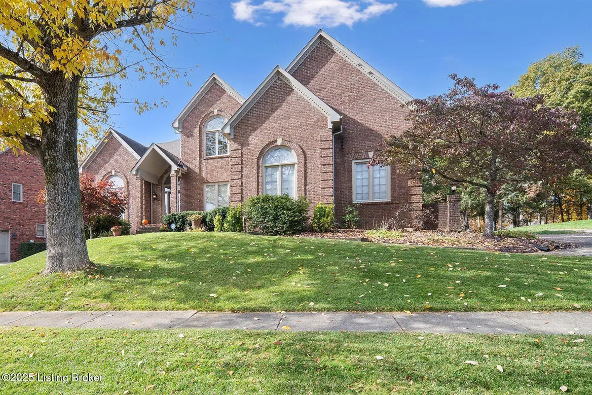 14907 Forest Oaks Dr, Louisville, KY 40245 - Image #1