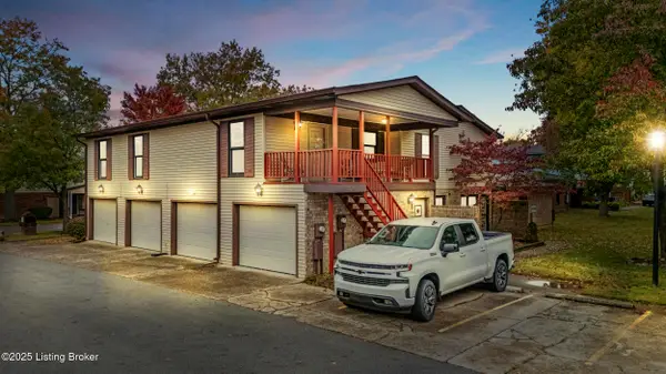 3015 Groveview Ct, Louisville, KY 40214