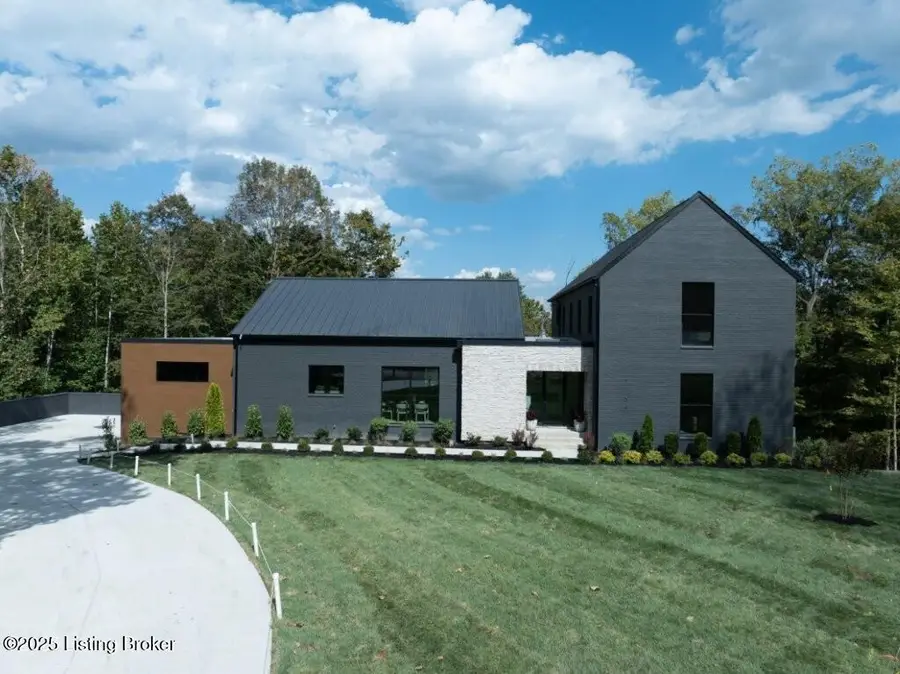 7734 Woodbridge Hill Ln, Prospect, KY 40059 - Image #2