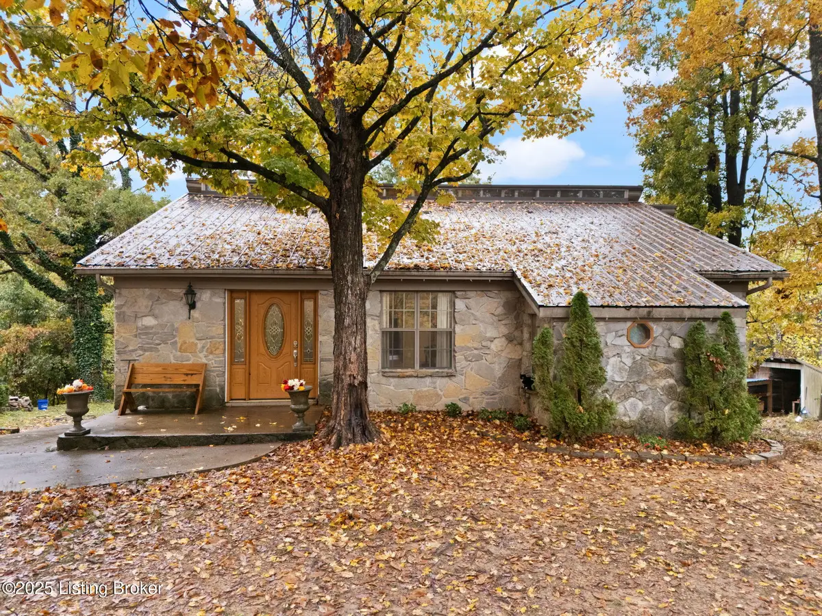 42 Fishback Ln, Edmonton, KY 42129 - Image #1