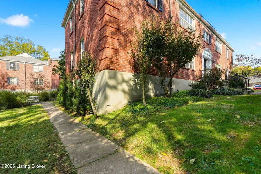 114 Crescent Ave #A4, Louisville, KY 40206 - Image #2