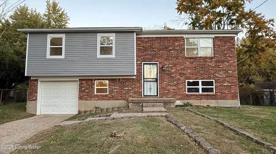 9109 Maiden Ct, Louisville, KY 40229 - Image #2