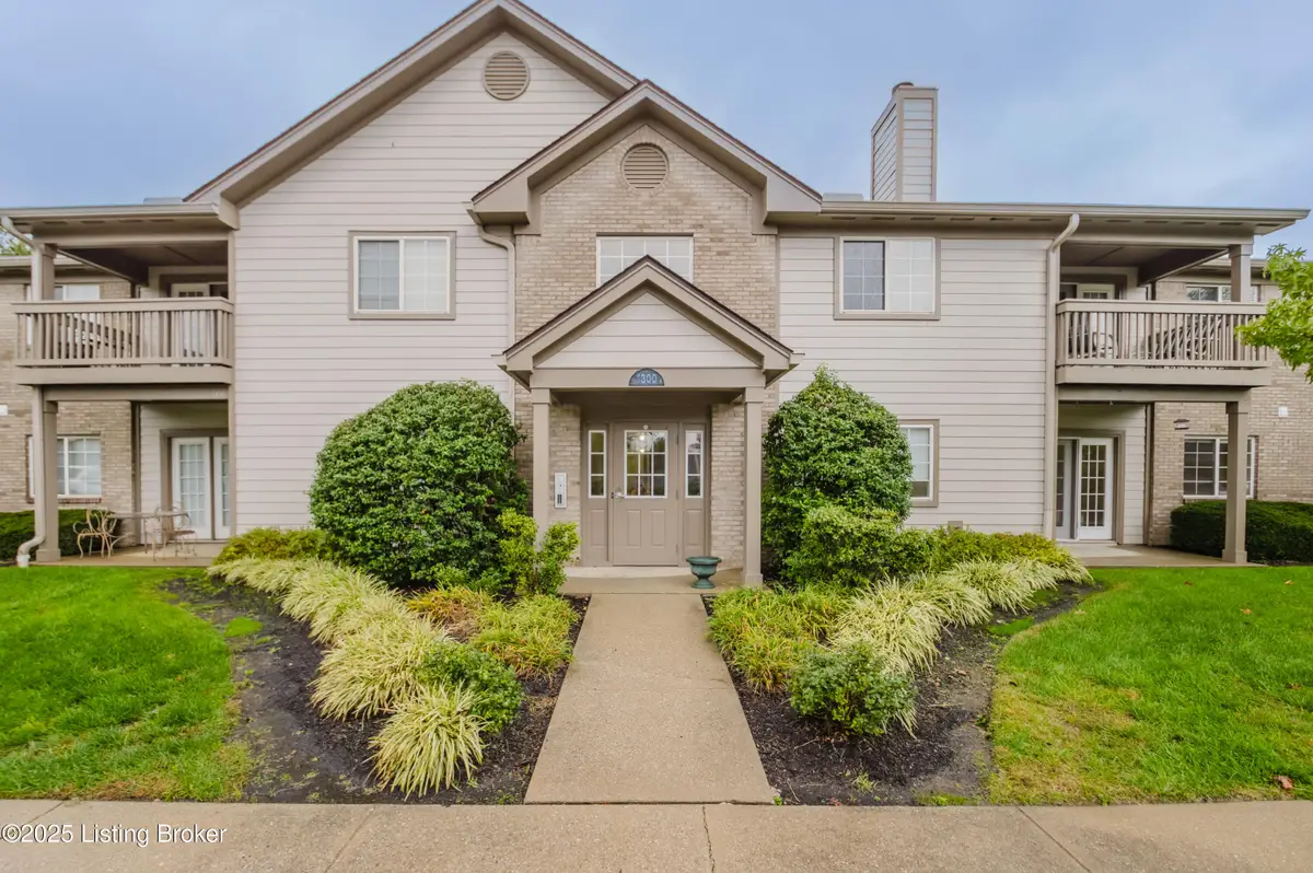 1300 Bee Ln #103, Louisville, KY 40243 - Image #1