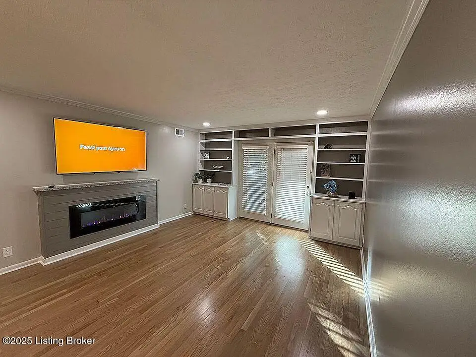 1815 Gardiner Ln #B20, Louisville, KY 40205 - Image #1