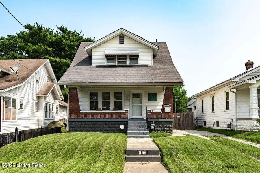 113 W Collins Ct, Louisville, KY 40214 - Image #2