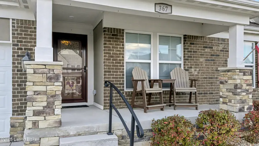 367 Copper Creek Dr, Mount Washington, KY 40047 - Image #2
