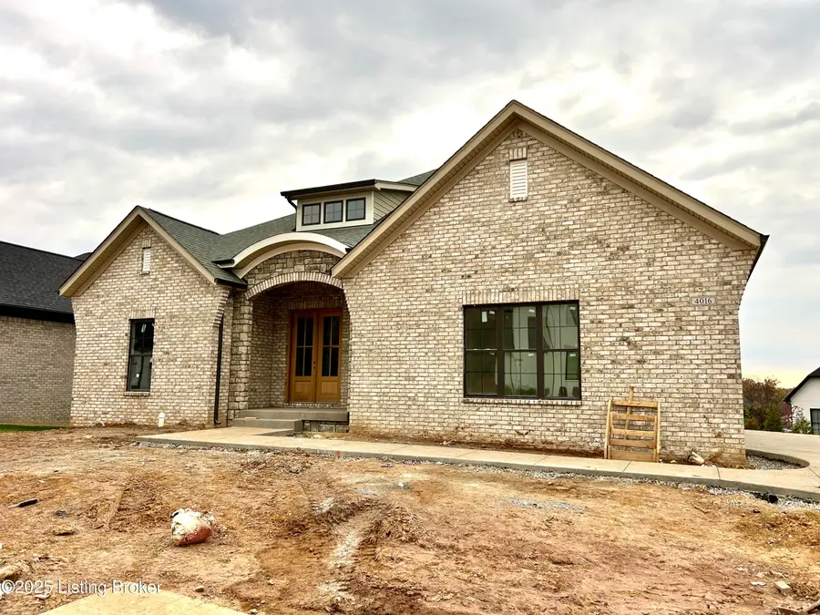 39 Thomas Farm Dr, Louisville, KY 40299 - Image #2