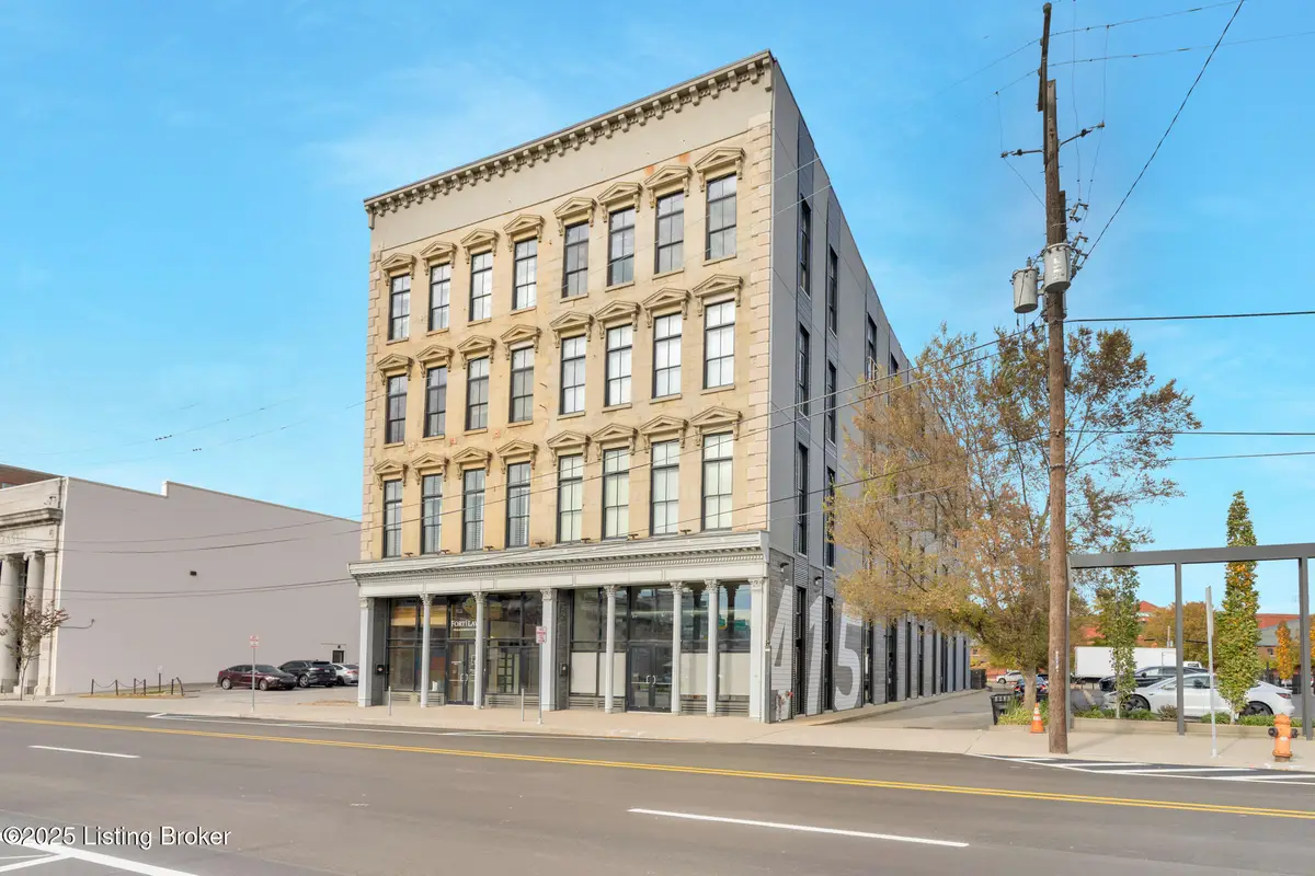 415 E Market St #UNIT 104, Louisville, KY 40202 - Image #1