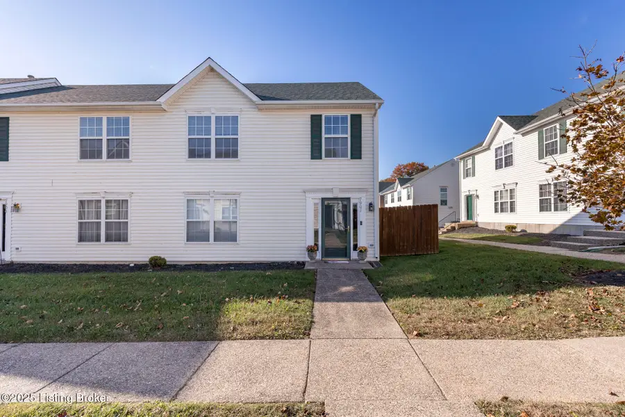 7901 Fir Green Way, Louisville, KY 40291 - Image #2
