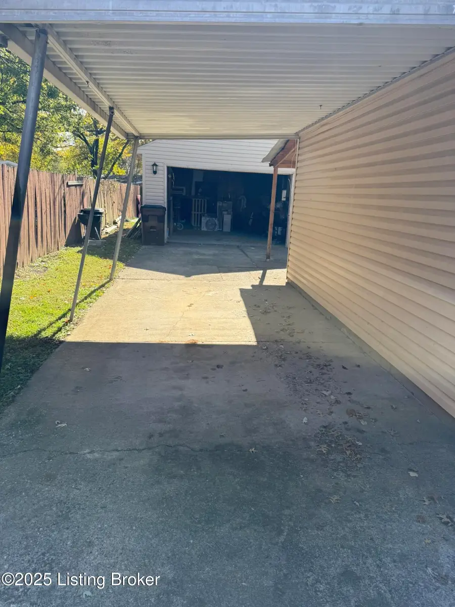 5508 Hasbrook Dr, Louisville, KY 40229 - Image #2