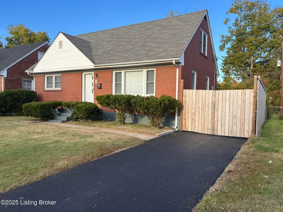 3543 Mayo Dr, Louisville, KY 40218 - Image #2