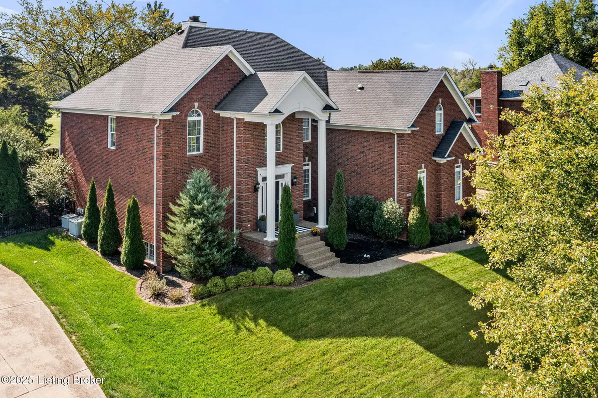 1606 Mahogany Run Dr, La Grange, KY 40031 - Image #1