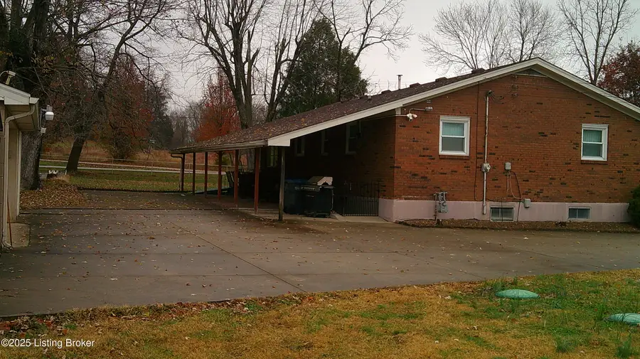 101 Filly Dr, Brooks, KY 40109 - Image #2