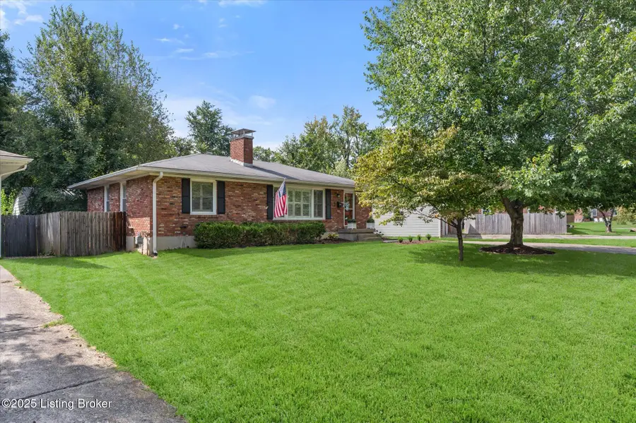 328 Brunswick Rd, Louisville, KY 40207 - Image #2