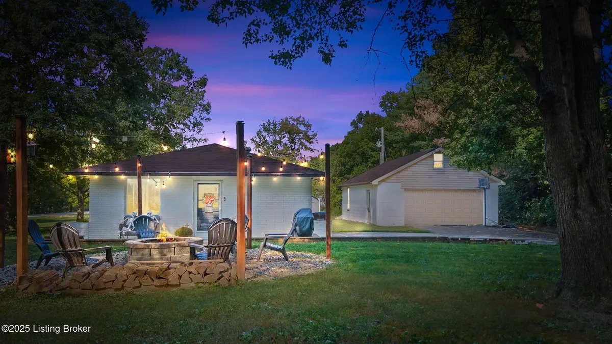 490 Fisher Ln, Mount Washington, KY 40047 - Image #1