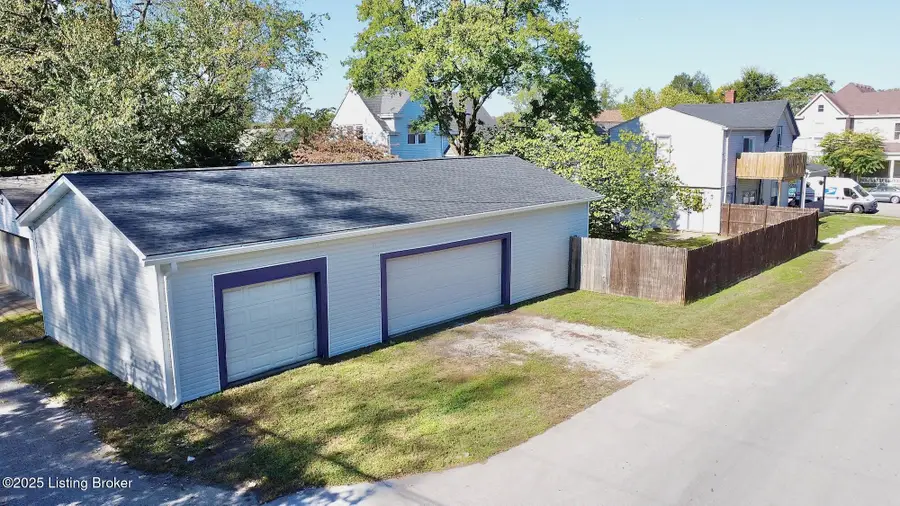 1748 E Oak St, New Albany, IN 47150 - Image #2